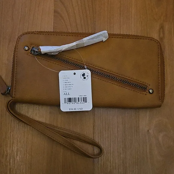 Free People Distressed Vegan Wallet in Tan•NWT! - Picture 10 of 10